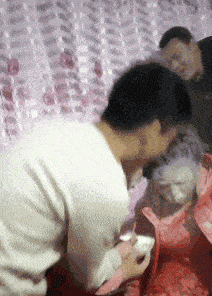 4ee82938f2c3454e99a0aad7065392f5.gif